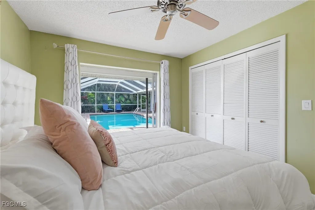 4047 Country Club Boulevard Cape Coral FL 33904