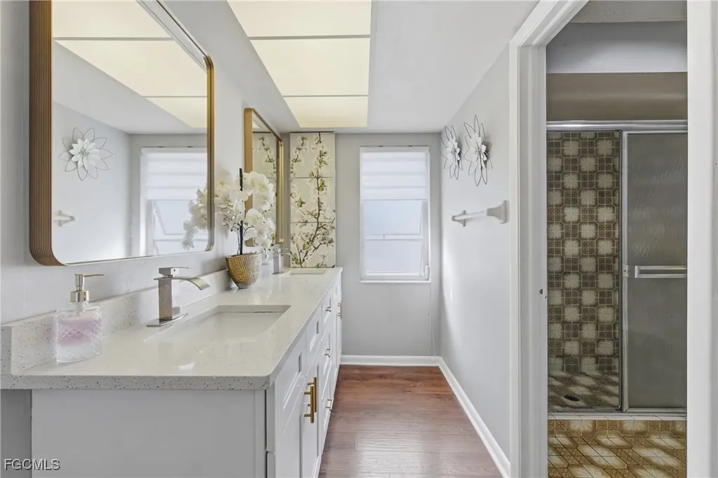 4047 Country Club Boulevard Cape Coral FL 33904