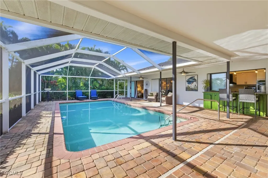 4047 Country Club Boulevard Cape Coral FL 33904