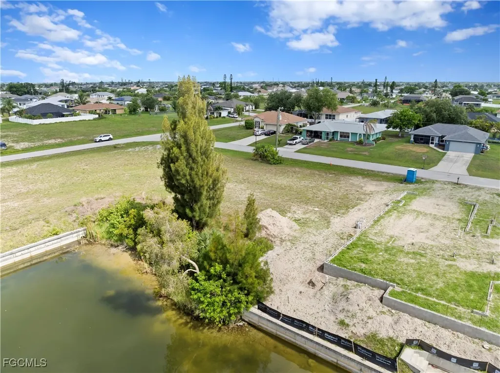 306 NE 19th Street Cape Coral FL 33909