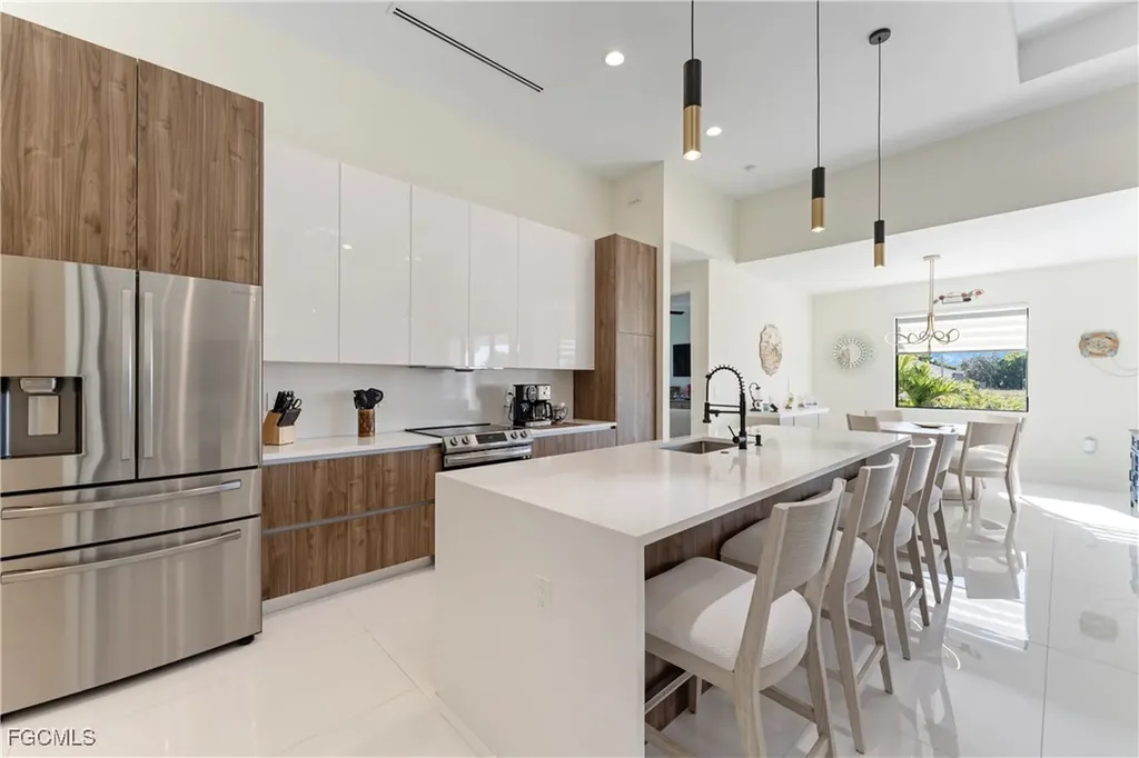 1620 NE 10th Lane Cape Coral FL 33909