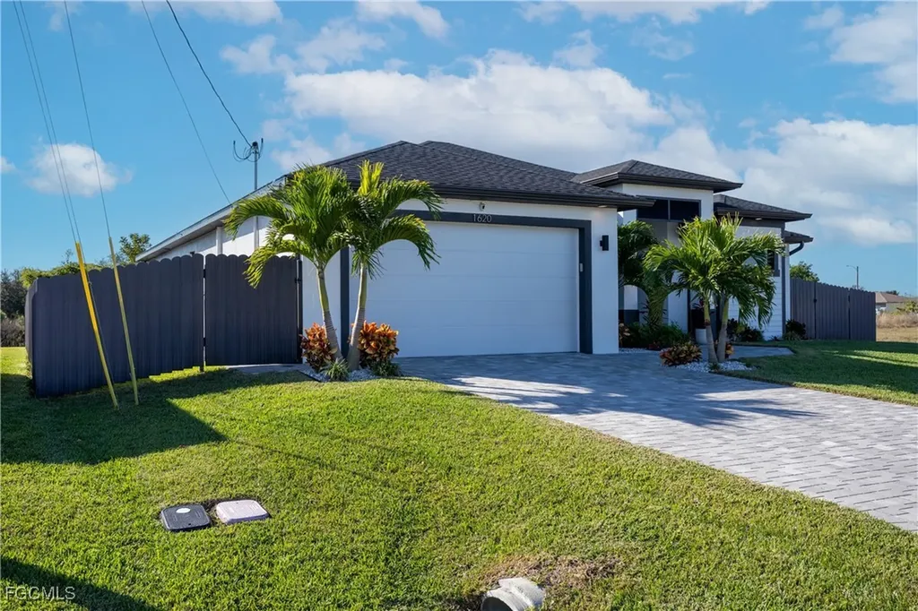 1620 NE 10th Lane Cape Coral FL 33909