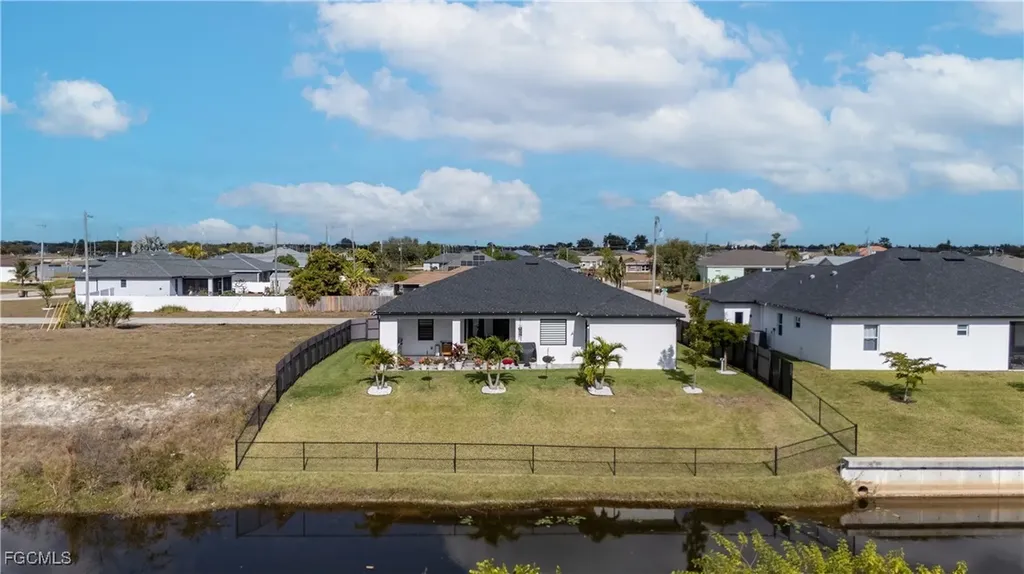 1620 NE 10th Lane Cape Coral FL 33909