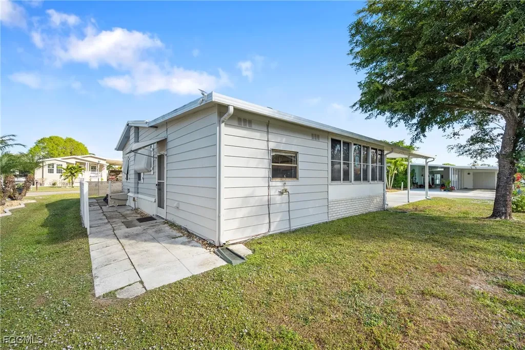 9814 Creekwood Lane Fort Myers FL 33905