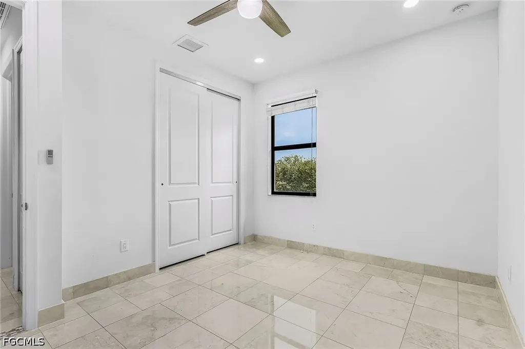509 NE 5th Terrace Cape Coral FL 33909