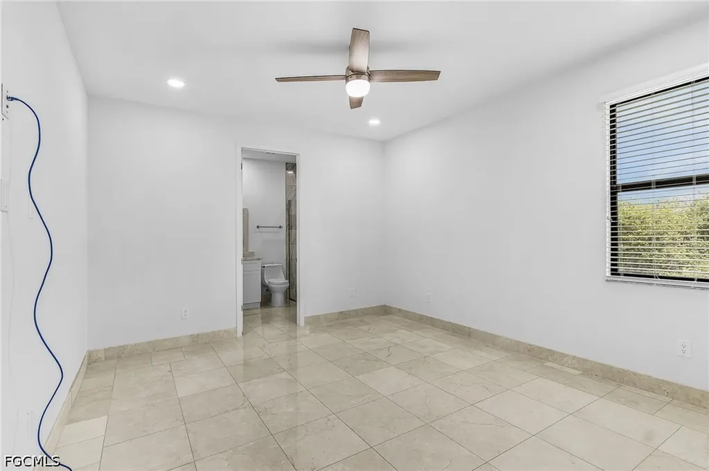 509 NE 5th Terrace Cape Coral FL 33909