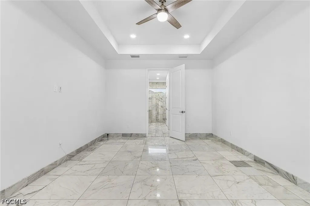 509 NE 5th Terrace Cape Coral FL 33909