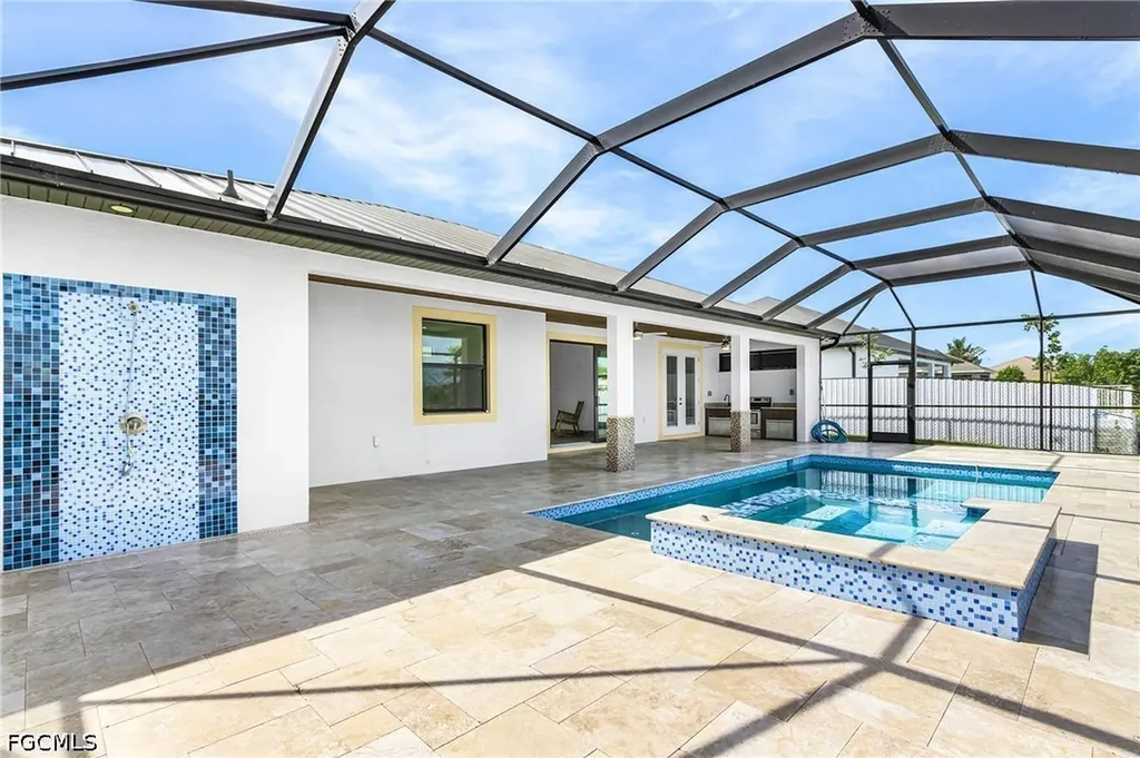 509 NE 5th Terrace Cape Coral FL 33909