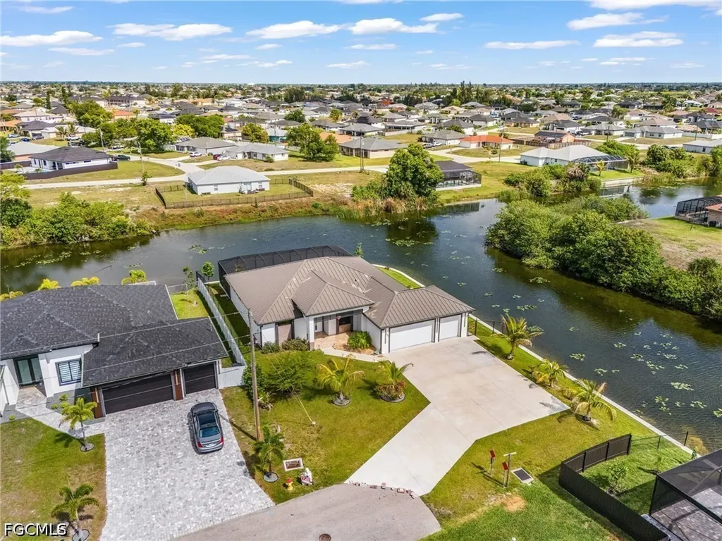 509 NE 5th Terrace Cape Coral FL 33909
