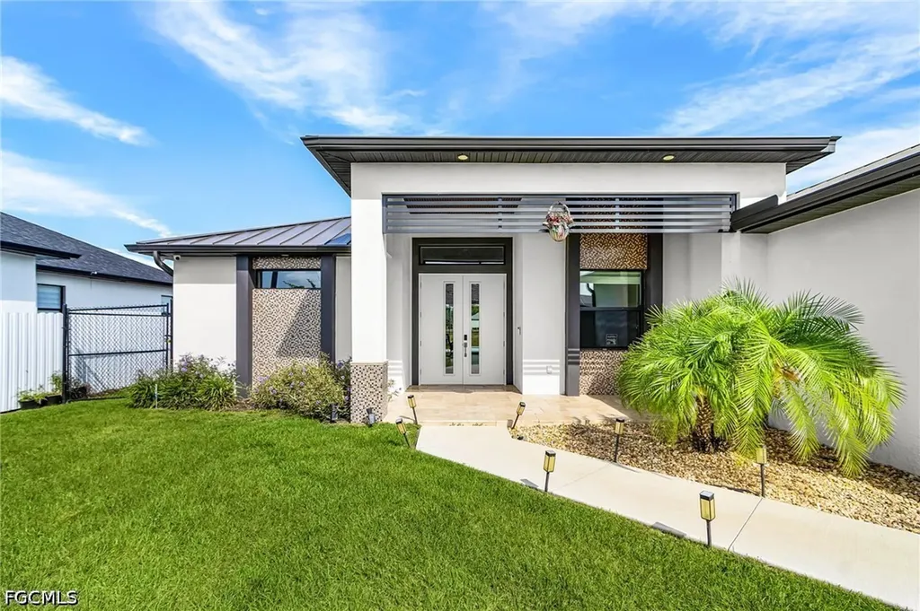509 NE 5th Terrace Cape Coral FL 33909