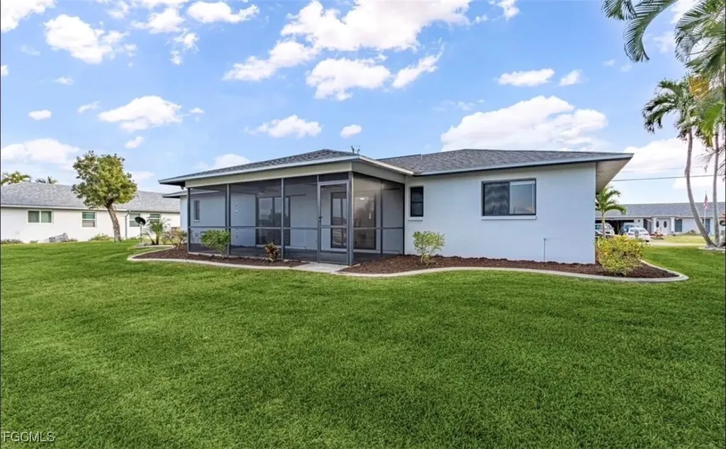 1129 SE 13th Street Cape Coral FL 33990