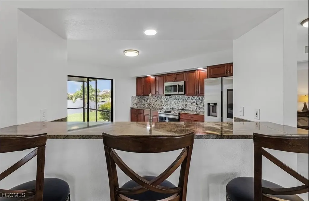 1129 SE 13th Street Cape Coral FL 33990