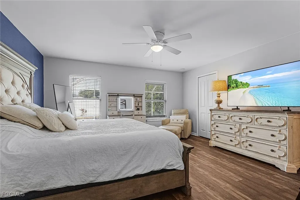 1010 SW 6th Avenue Cape Coral FL 33991