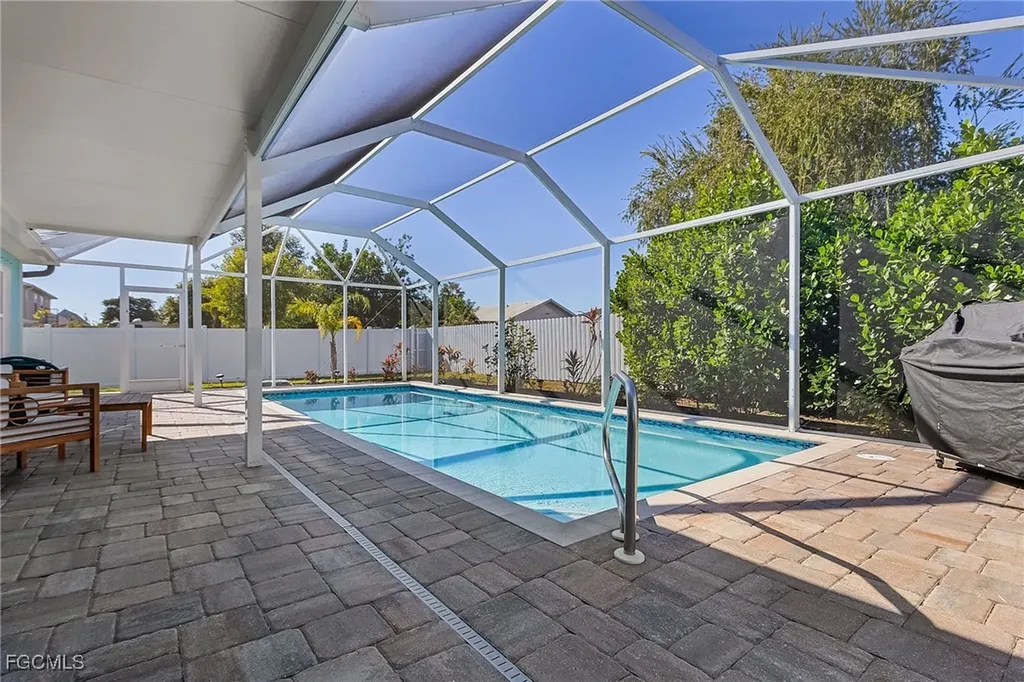 1010 SW 6th Avenue Cape Coral FL 33991