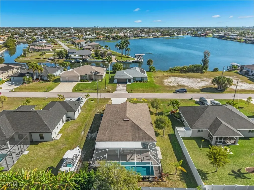 1010 SW 6th Avenue Cape Coral FL 33991