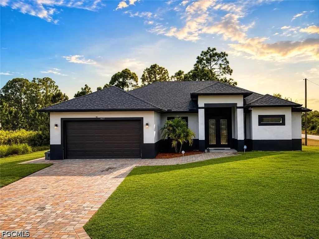 1807 W 11th Street Lehigh Acres FL 33972