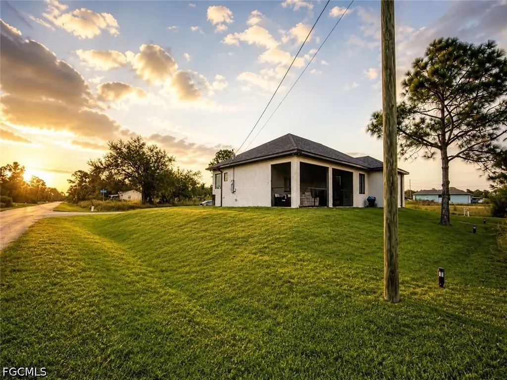 1807 W 11th Street Lehigh Acres FL 33972