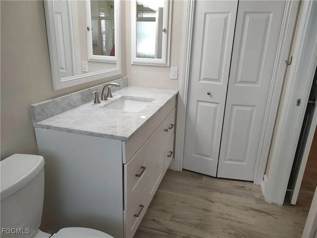 2220 SE 7th Street Cape Coral FL 33990