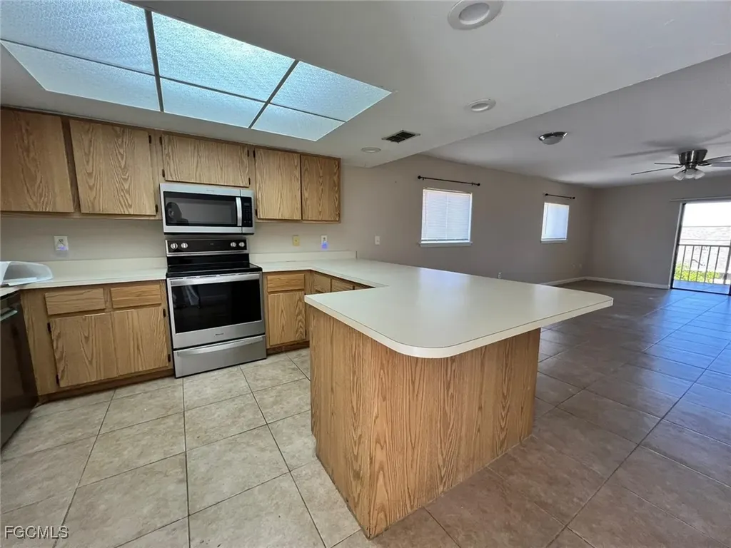3911 Country Club Boulevard Cape Coral FL 33904