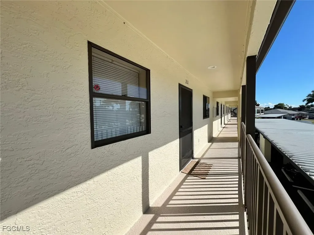 3911 Country Club Boulevard Cape Coral FL 33904