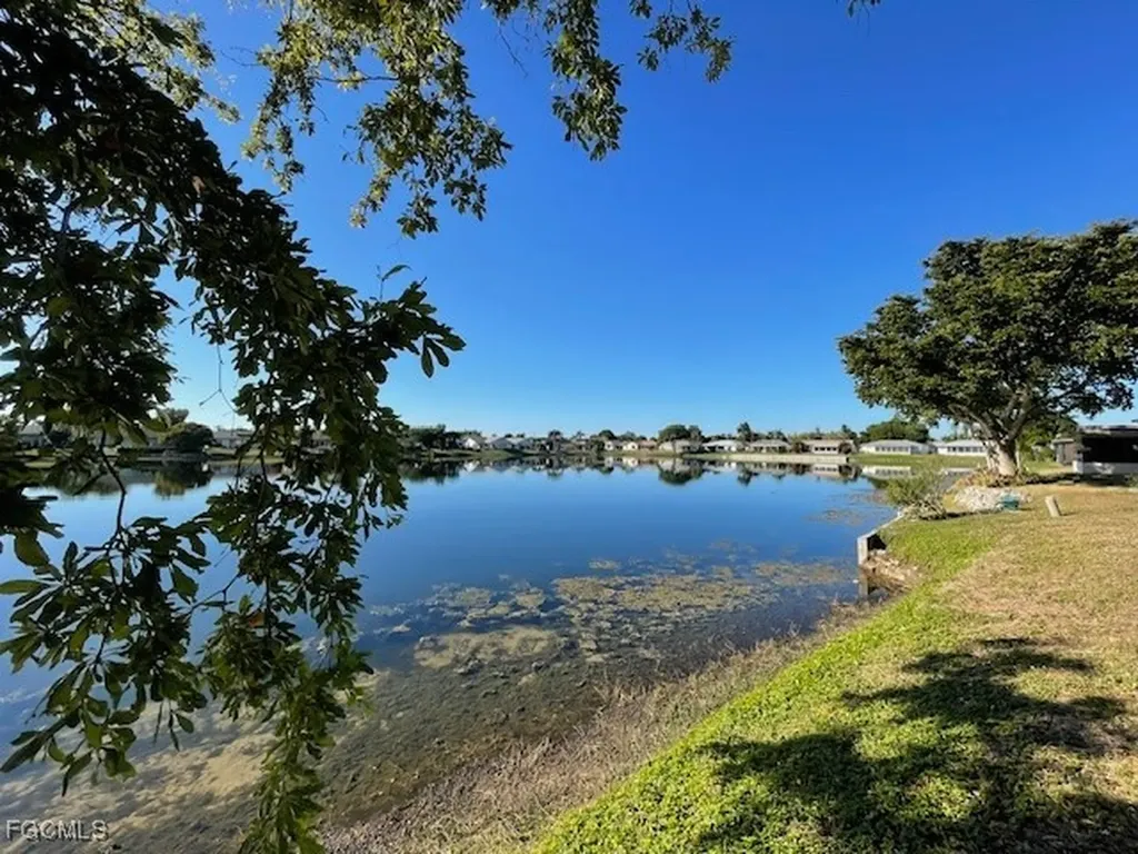 9761 Deerfoot Drive Fort Myers FL 33919