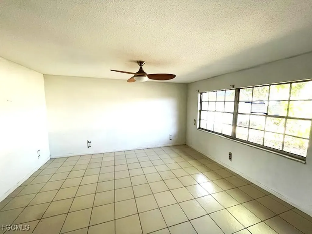 9761 Deerfoot Drive Fort Myers FL 33919
