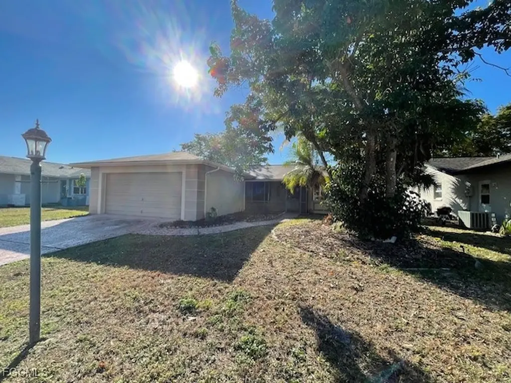 9761 Deerfoot Drive Fort Myers FL 33919