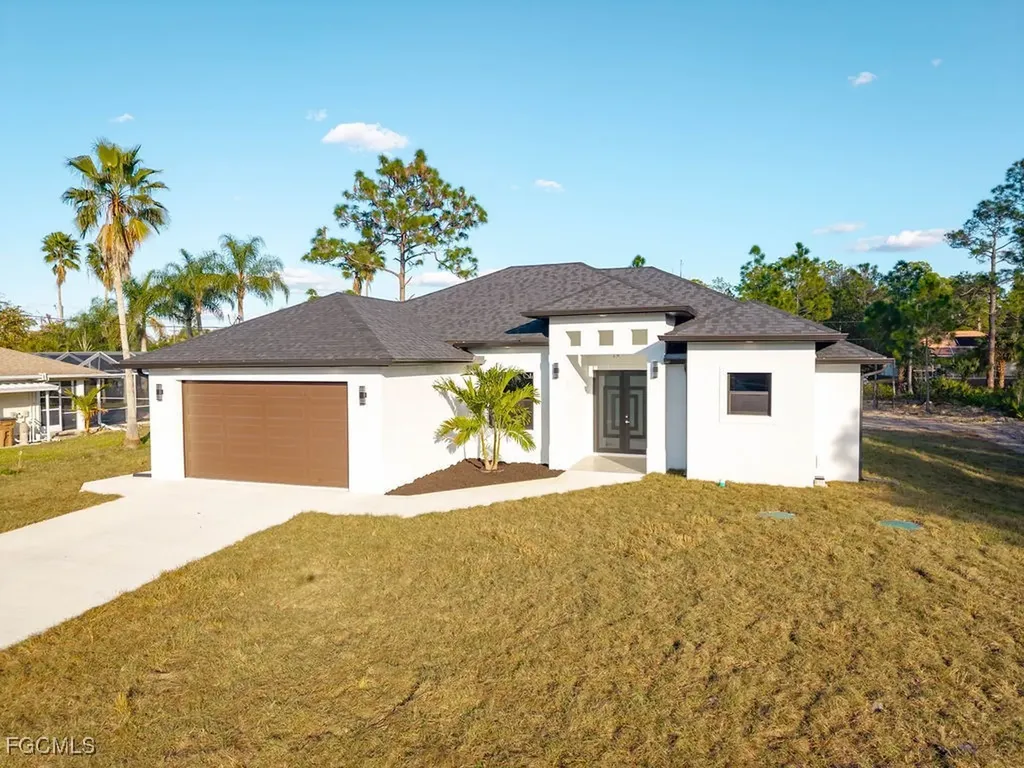 916 Jefferson Avenue Lehigh Acres FL 33936
