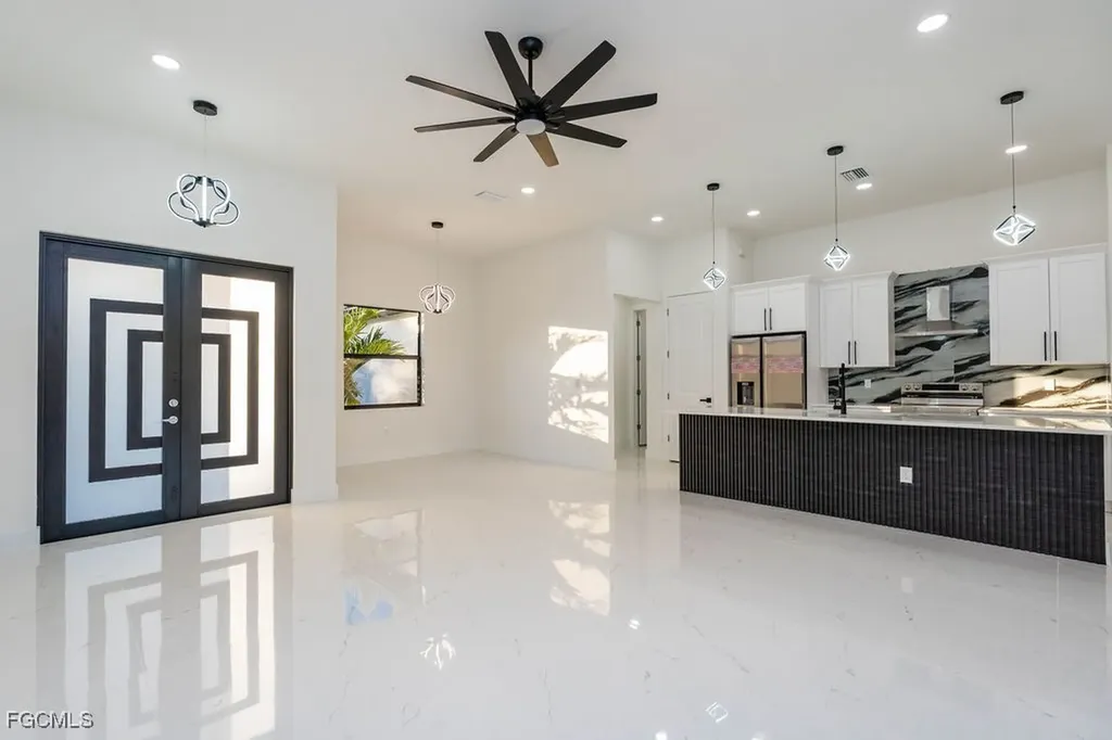 916 Jefferson Avenue Lehigh Acres FL 33936