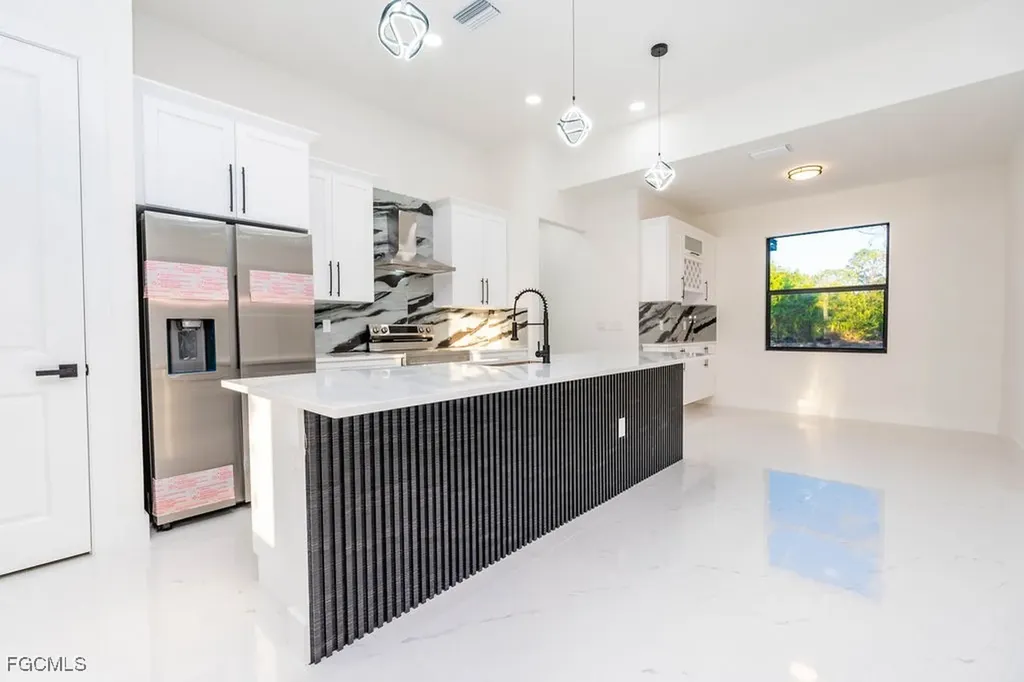916 Jefferson Avenue Lehigh Acres FL 33936