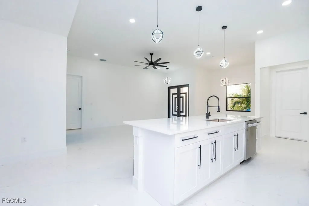 916 Jefferson Avenue Lehigh Acres FL 33936