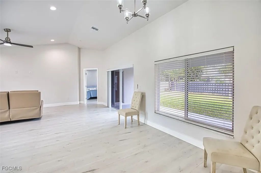 1633 SW 43rd Street Cape Coral FL 33914