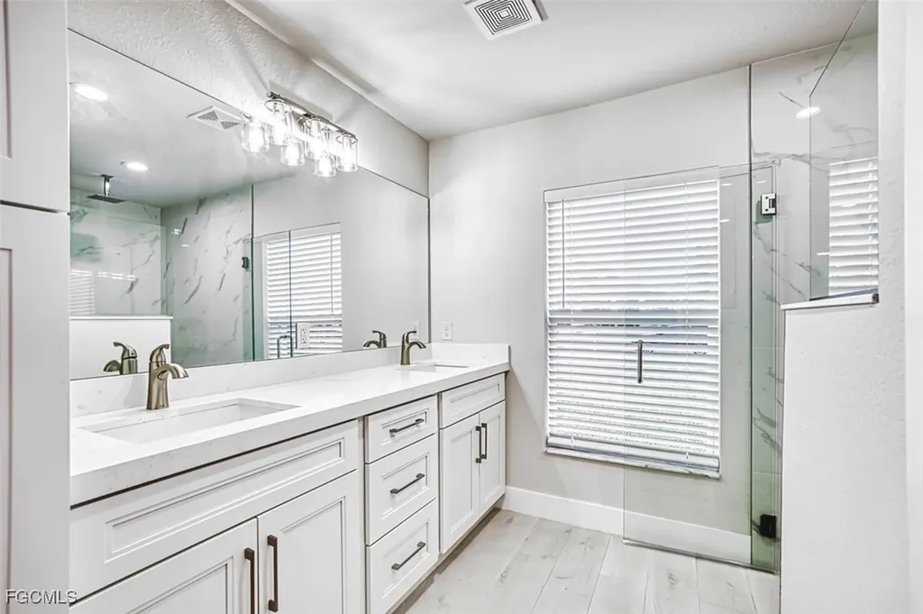 1633 SW 43rd Street Cape Coral FL 33914
