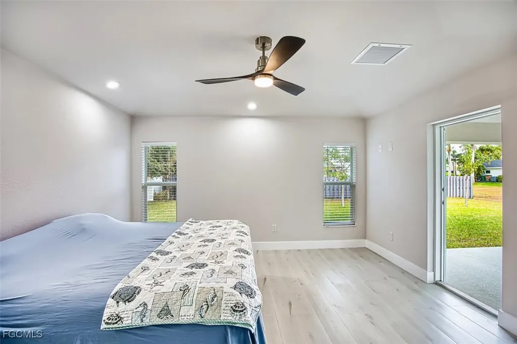 1633 SW 43rd Street Cape Coral FL 33914