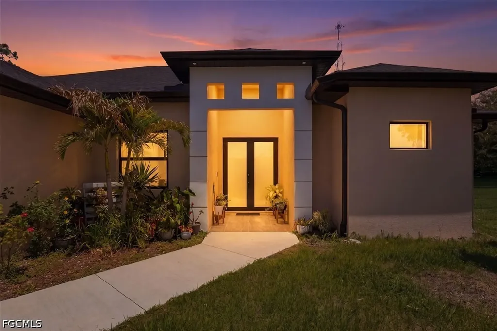 705 Harding Lane Lehigh Acres FL 33936