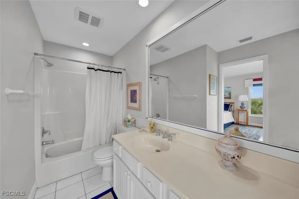 1828 Buckthorn Lane Sanibel FL 33957