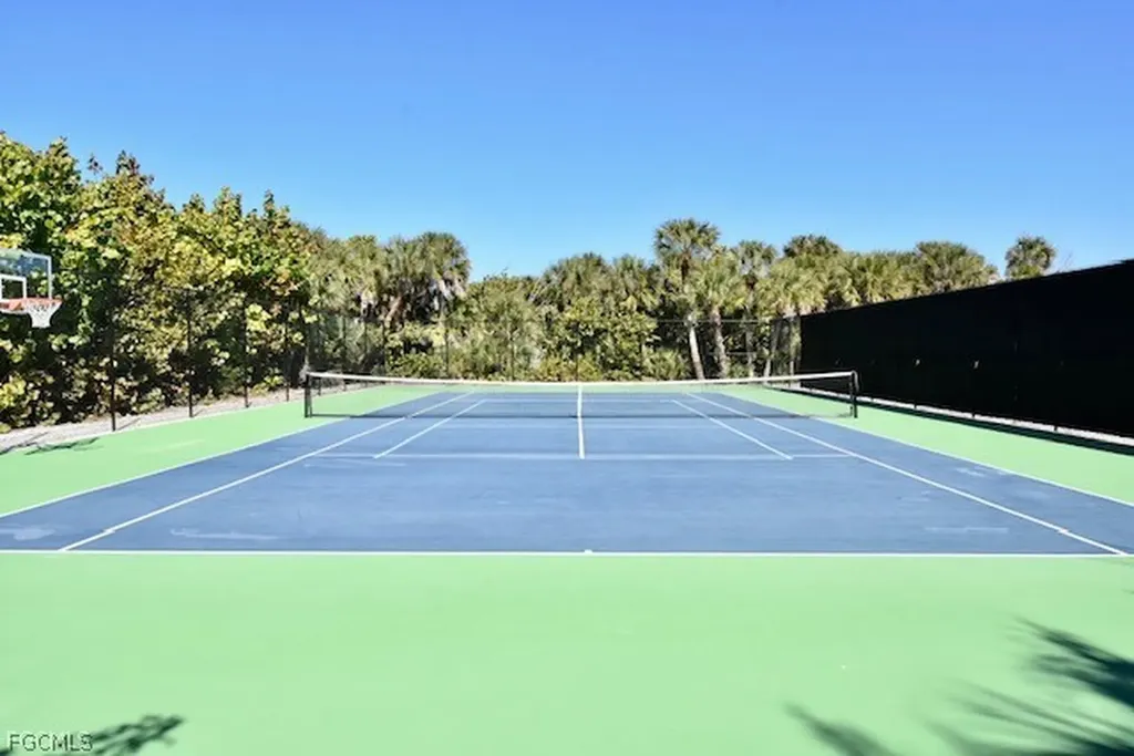 1828 Buckthorn Lane Sanibel FL 33957