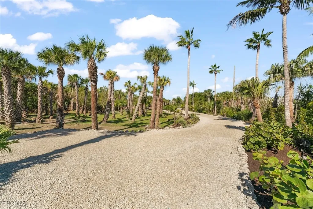 1828 Buckthorn Lane Sanibel FL 33957