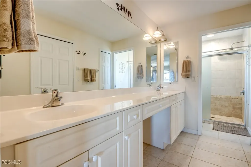 1324 NE 23rd Terrace Cape Coral FL 33909