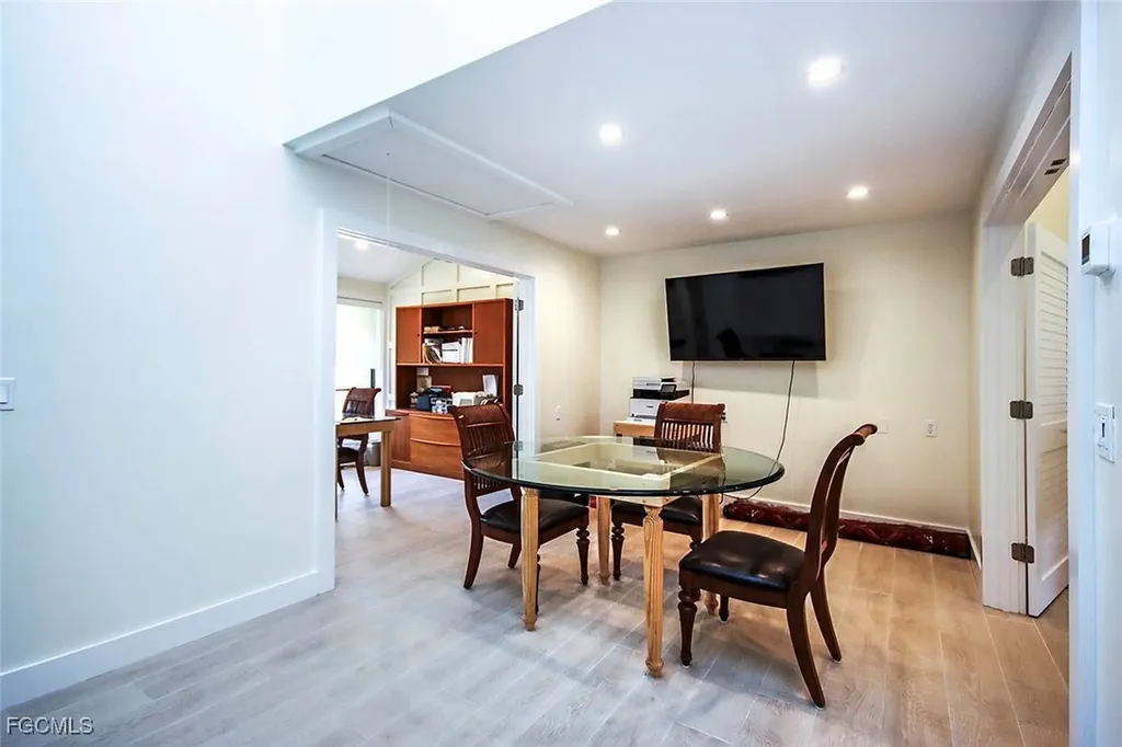2323 Wooster Lane Sanibel FL 33957