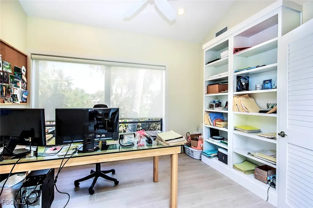 2323 Wooster Lane Sanibel FL 33957