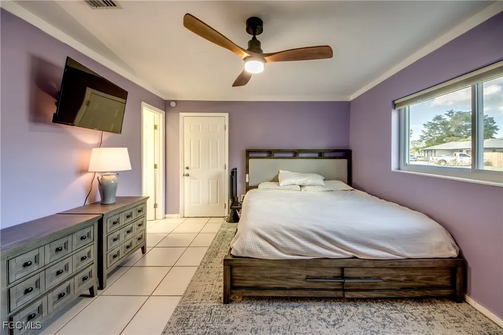 2912 Poinciana Drive Naples FL 34105
