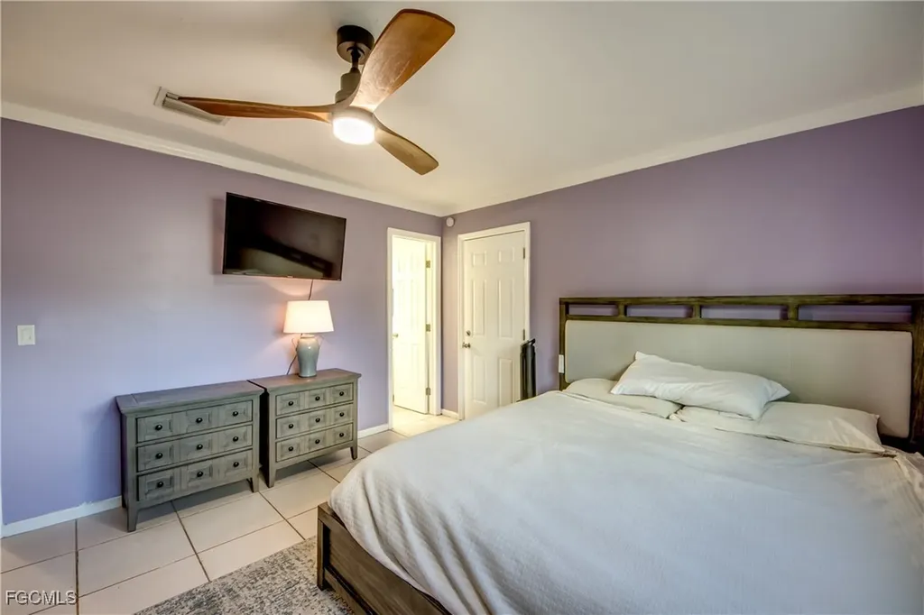 2912 Poinciana Drive Naples FL 34105