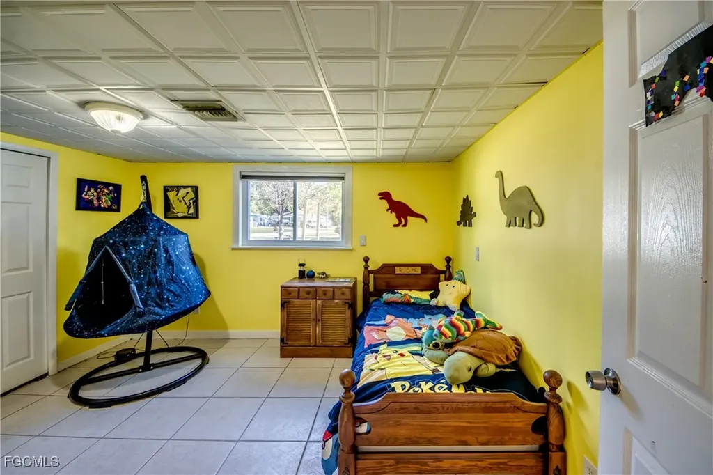 2912 Poinciana Drive Naples FL 34105