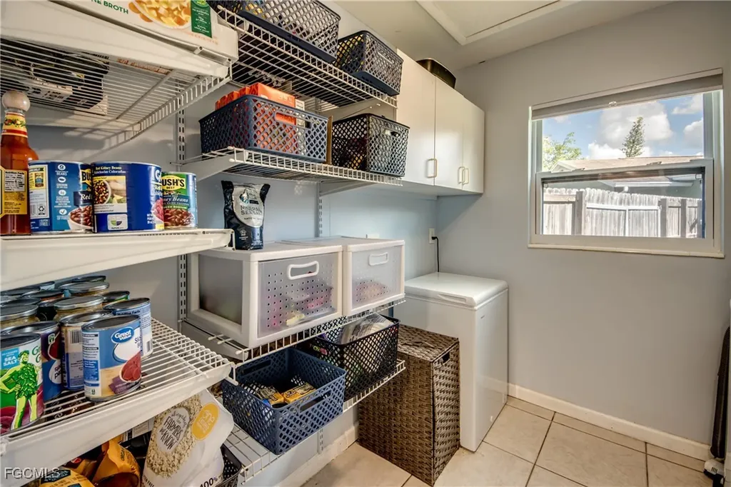 2912 Poinciana Drive Naples FL 34105