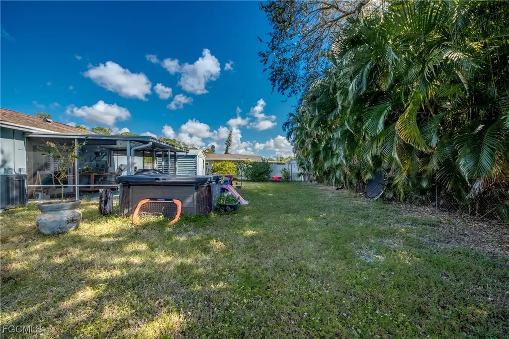 2912 Poinciana Drive Naples FL 34105