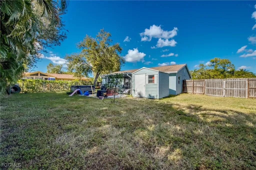 2912 Poinciana Drive Naples FL 34105