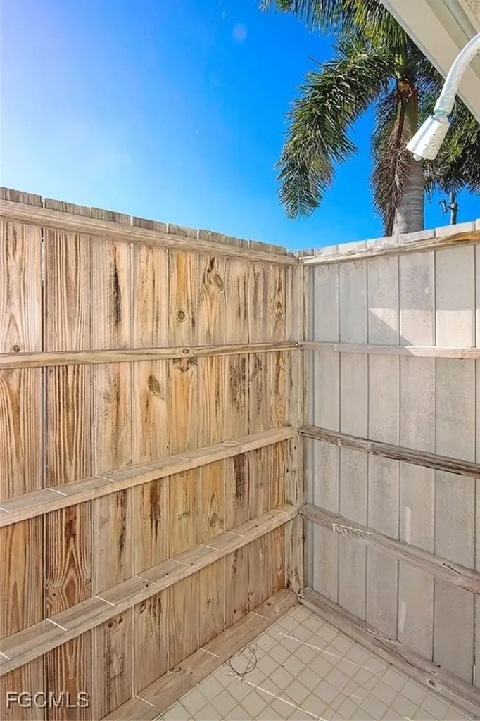 580 Sea Oats Drive Sanibel FL 33957
