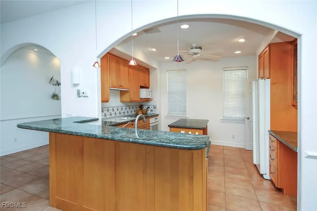 580 Sea Oats Drive Sanibel FL 33957