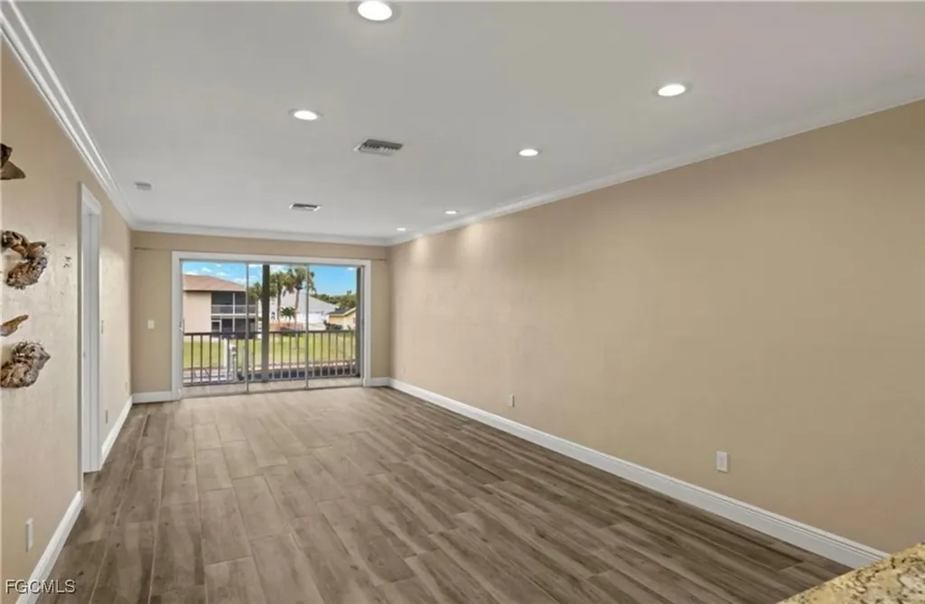 4541 SE 5th Place Cape Coral FL 33904